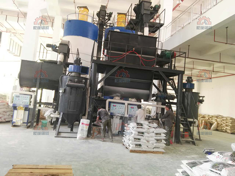 熱熔標(biāo)線(xiàn)涂料全自動(dòng)生產(chǎn)設(shè)備客戶(hù)案例